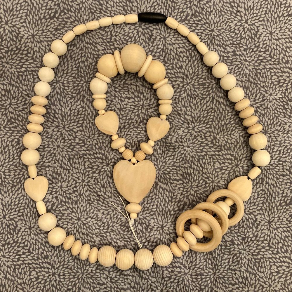 Wood Bead Mothers Chew/Nursing Necklace Chew Ring